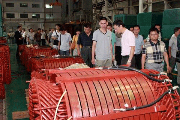 西安泰富西瑪高效節(jié)能電機在石油化工企業(yè)節(jié)能應用。