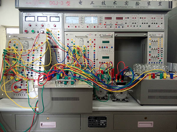 三相異步電動機有哪些電氣保護措施？