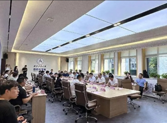 西安西瑪電機與西北工業(yè)大學(xué)開展“雙進(jìn)”活動，共推科技創(chuàng)新與產(chǎn)業(yè)升級