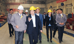 西安市委常委、常務(wù)副市長岳華峰蒞臨西瑪電機(jī)調(diào)研指導(dǎo)?！靼膊﹨R儀器儀表有限公司